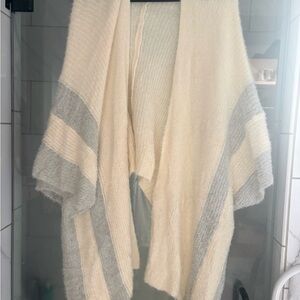 Elegant Cream and Gray Women's Poncho